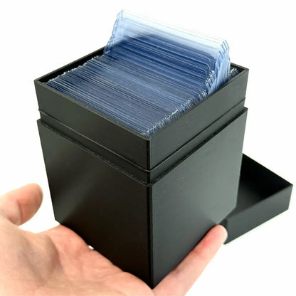 Boîte de rangement pour cartes sous protège-cartes rigides